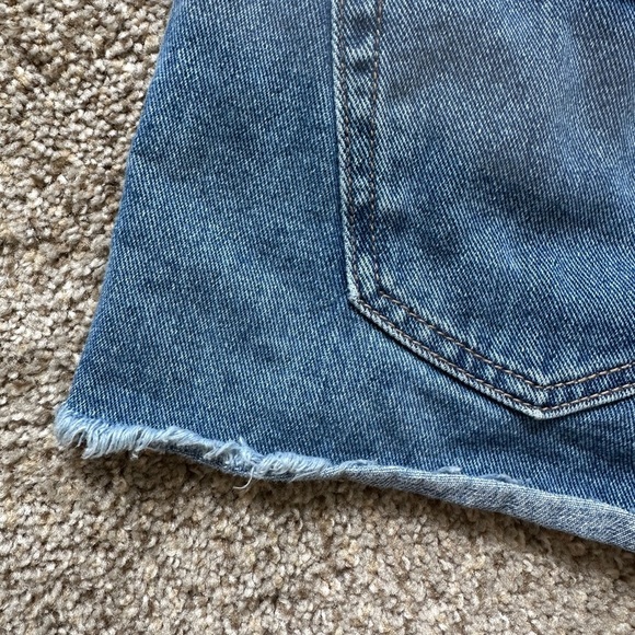 Pacsun High Rise Festival Distressed Denim Jean Shorts Medium Wash Women Size 27 - Picture 11 of 14